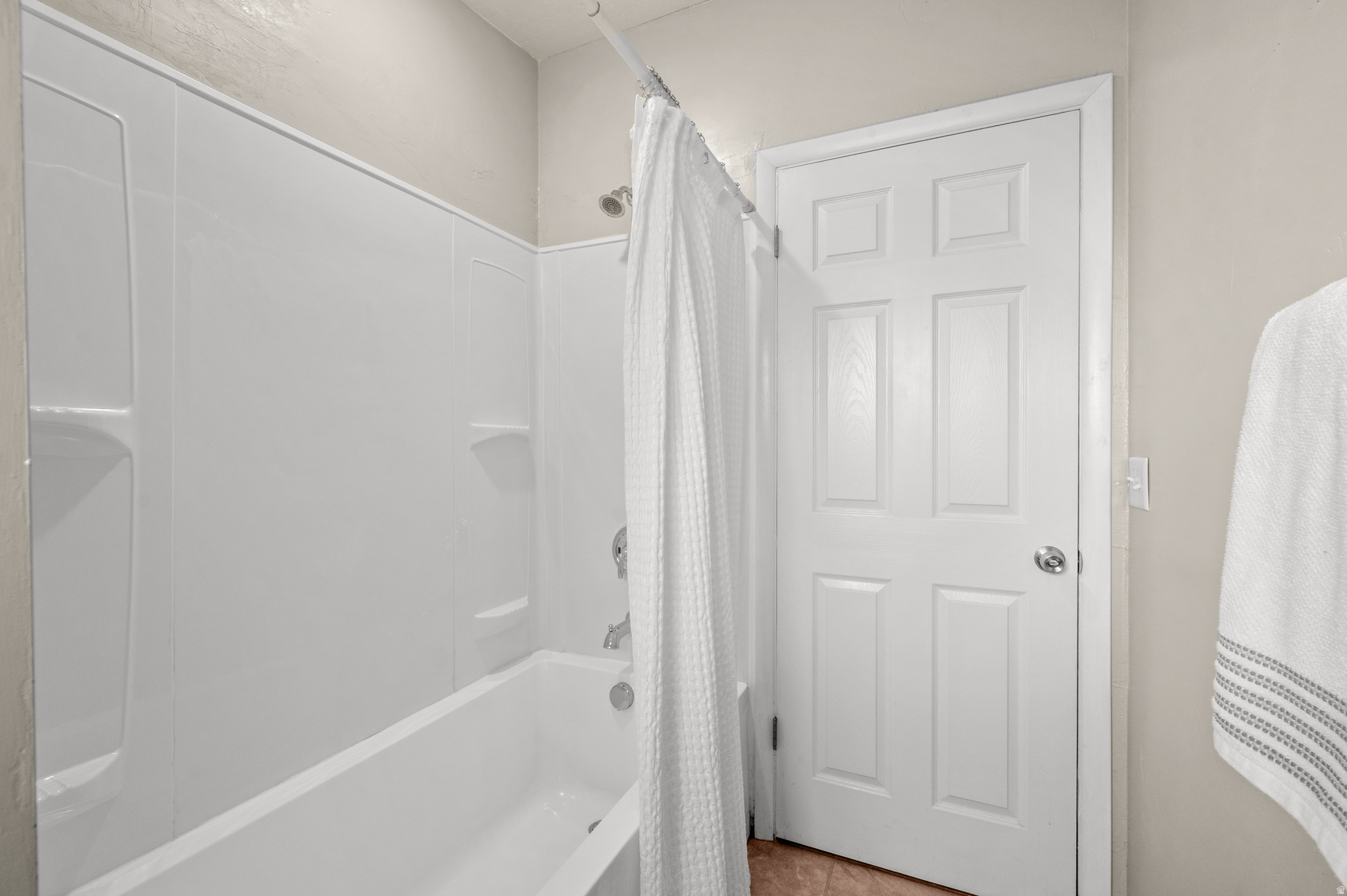 CAROLE - Residential