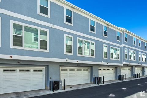 Tiny photo for 3839 W MOSSMORRAN LN, Taylorsville, UT 84129 (MLS # 2111096)