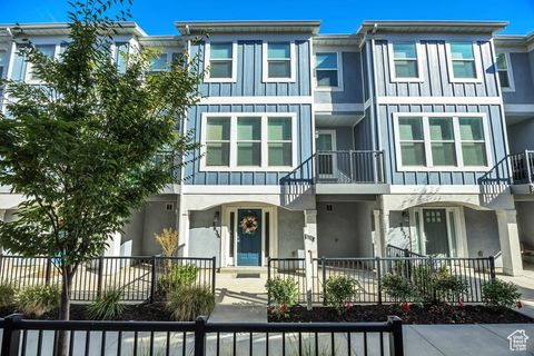 Photo of 3839 W MOSSMORRAN LN, Taylorsville, UT 84129 (MLS # 2111096)