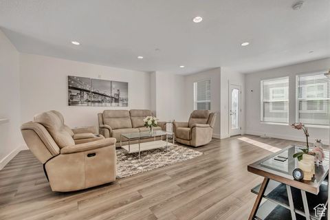 Tiny photo for 3839 W MOSSMORRAN LN, Taylorsville, UT 84129 (MLS # 2111096)