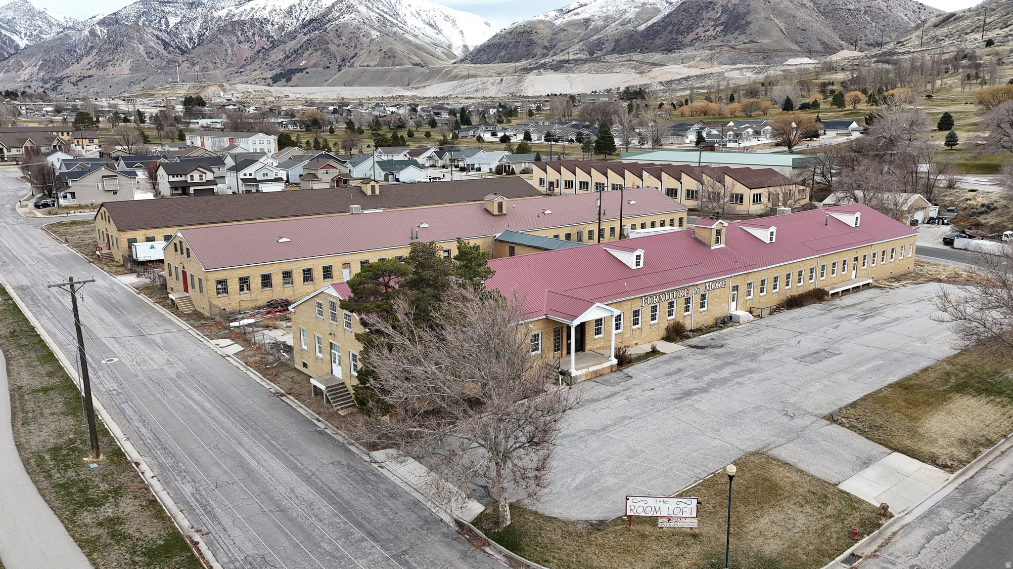 ROOM LOFT - Commercial Sale