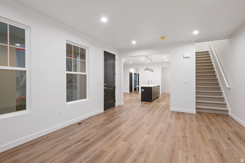 DAYBREAK - Residential Income