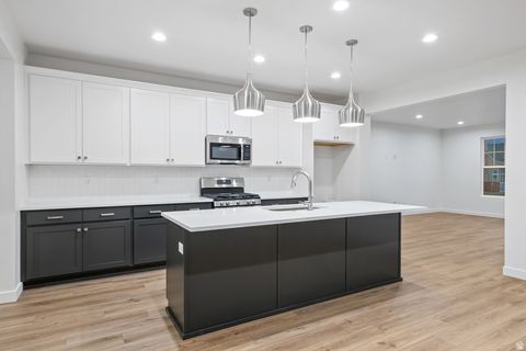 Tiny photo for 6812 W SOUTH JORDAN PKWY S #471, South Jordan, UT 84009 (MLS # 2140792)