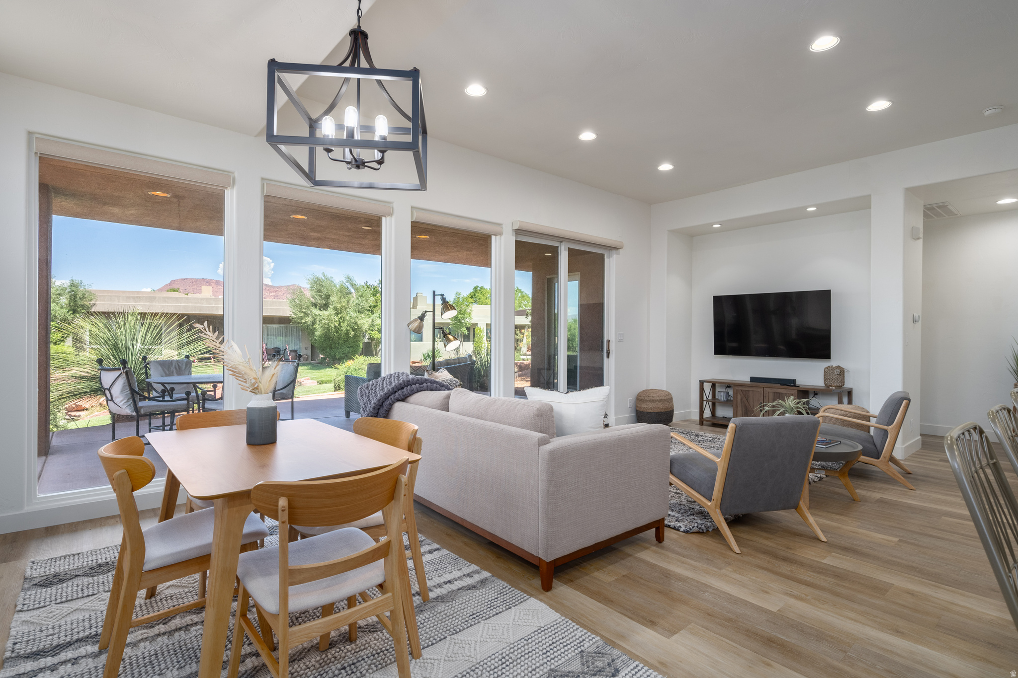 PAIUTE SPRINGS AT ENTRADA - Residential