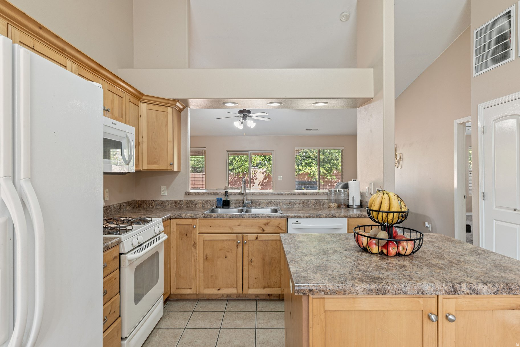 DESERT SANDS AT PAIN - Residential