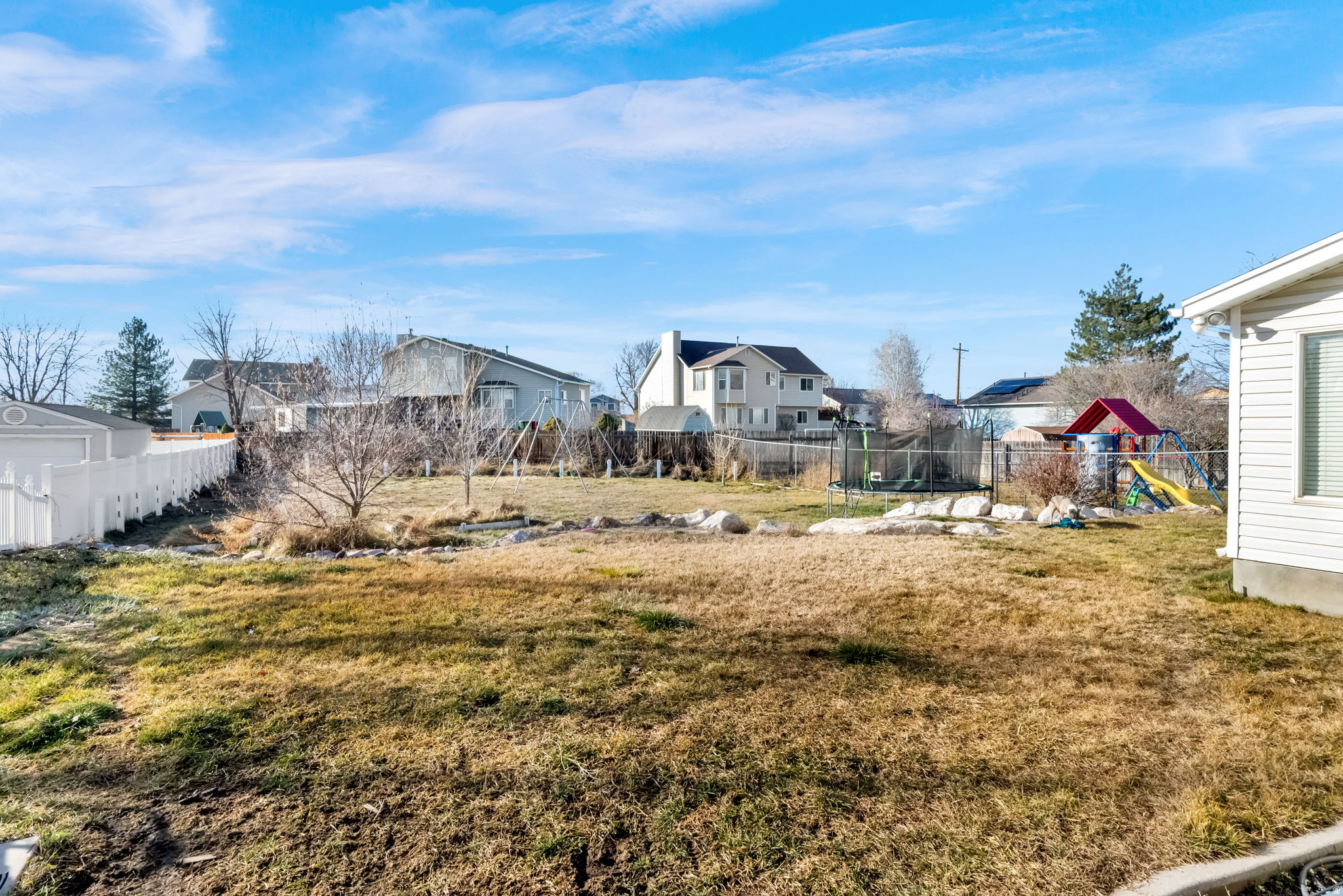 GOLDEN MEADOWS - Residential