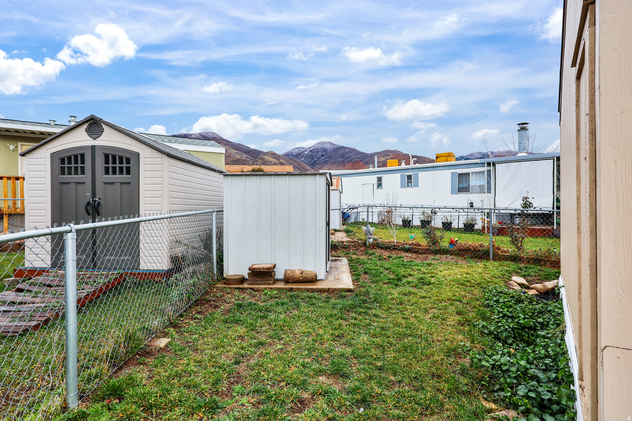 APPLE ACRES - Residential