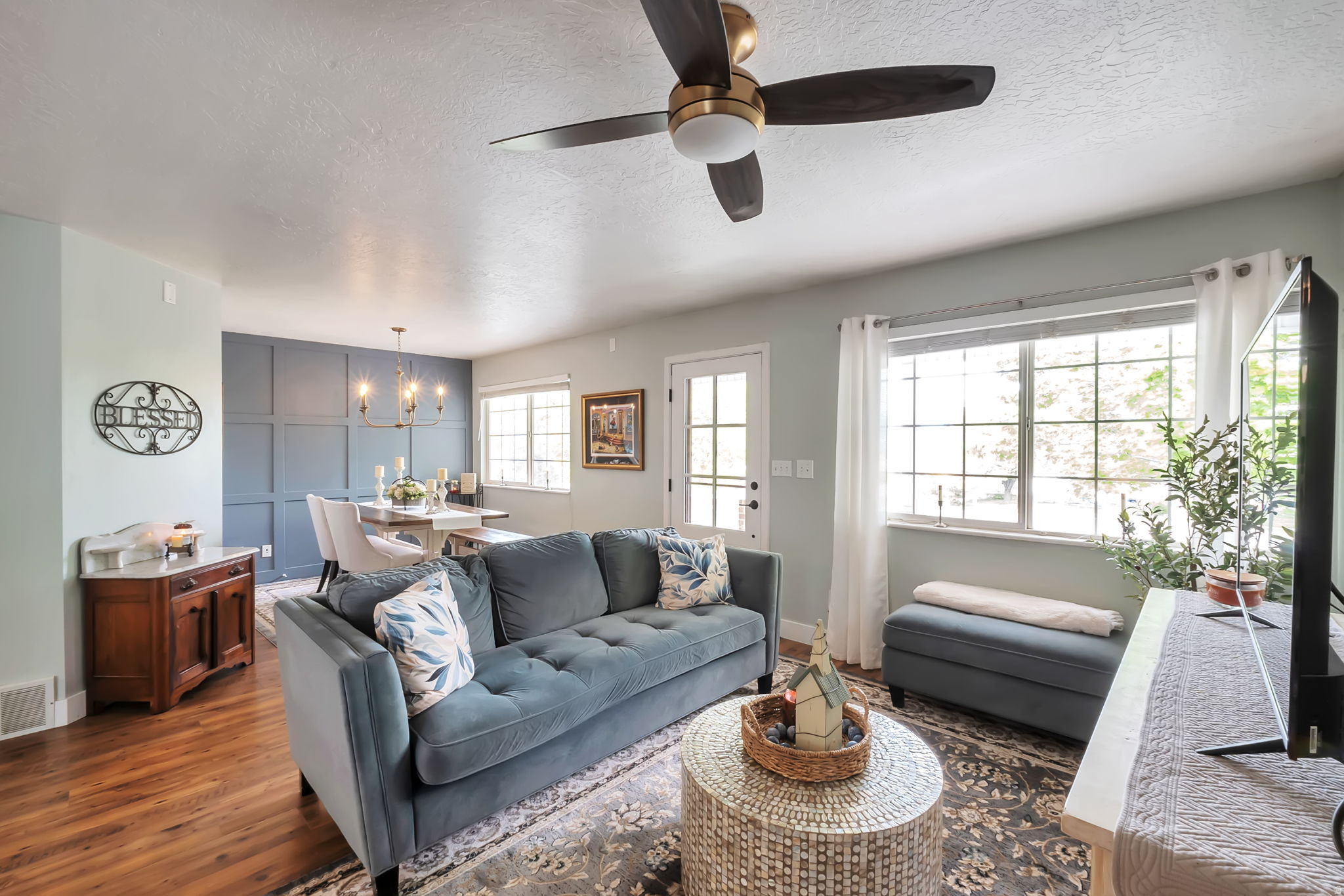 ASH POINT AT SADDLE - Residential