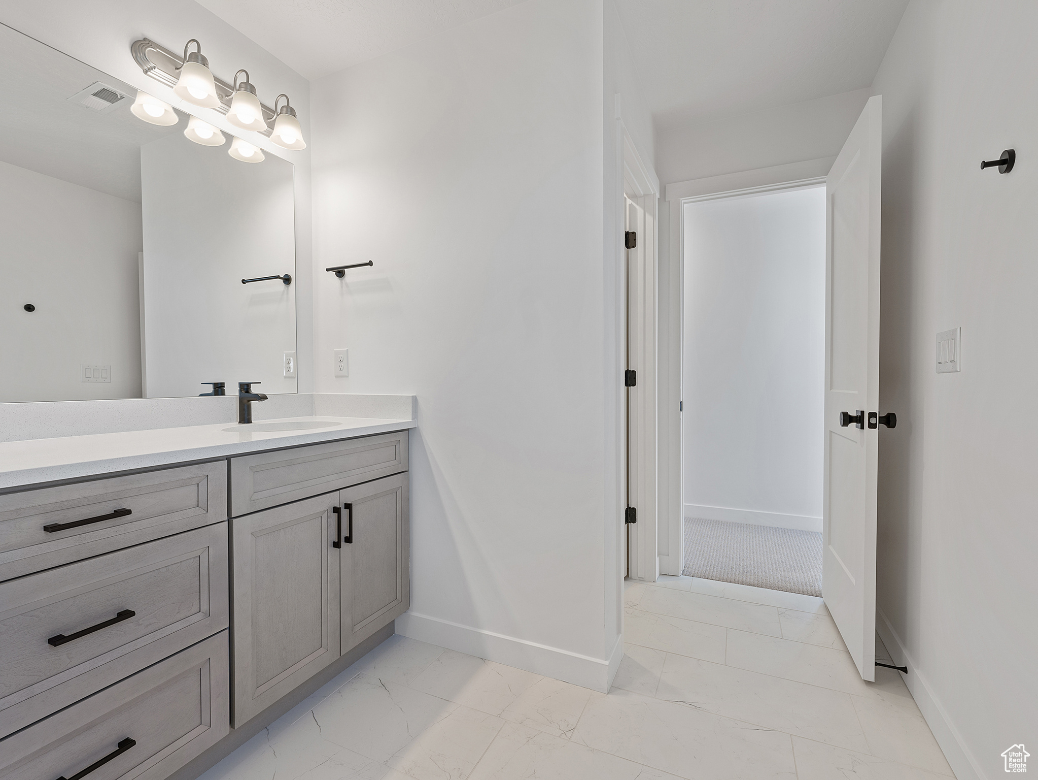 HOLMES HOMES - Residential