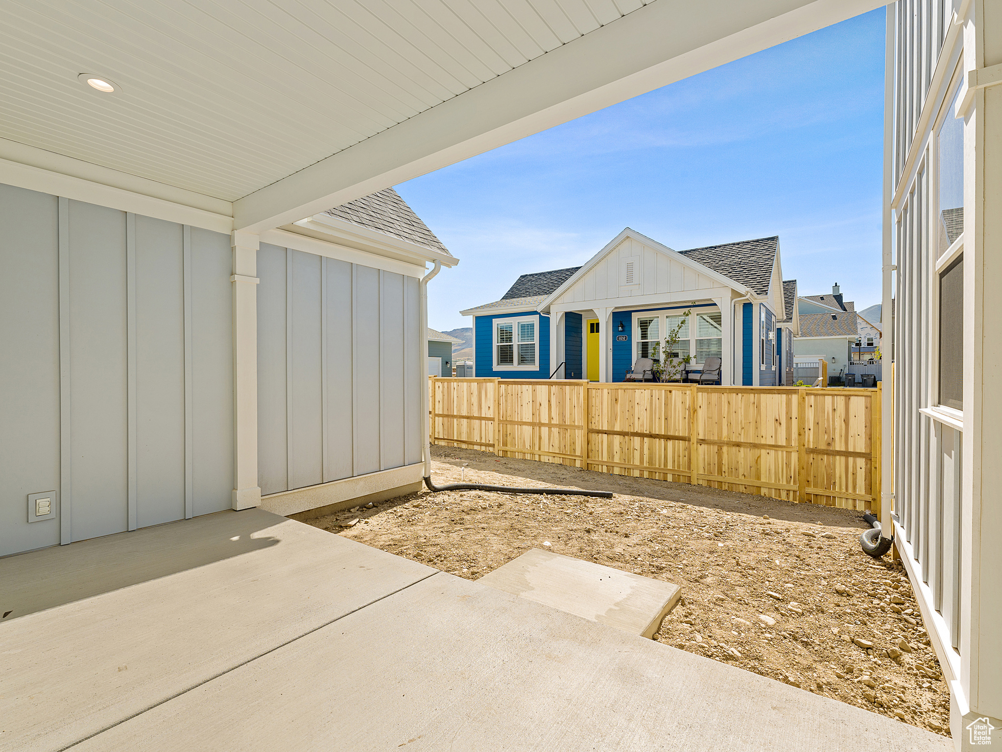 HOLMES HOMES - Residential