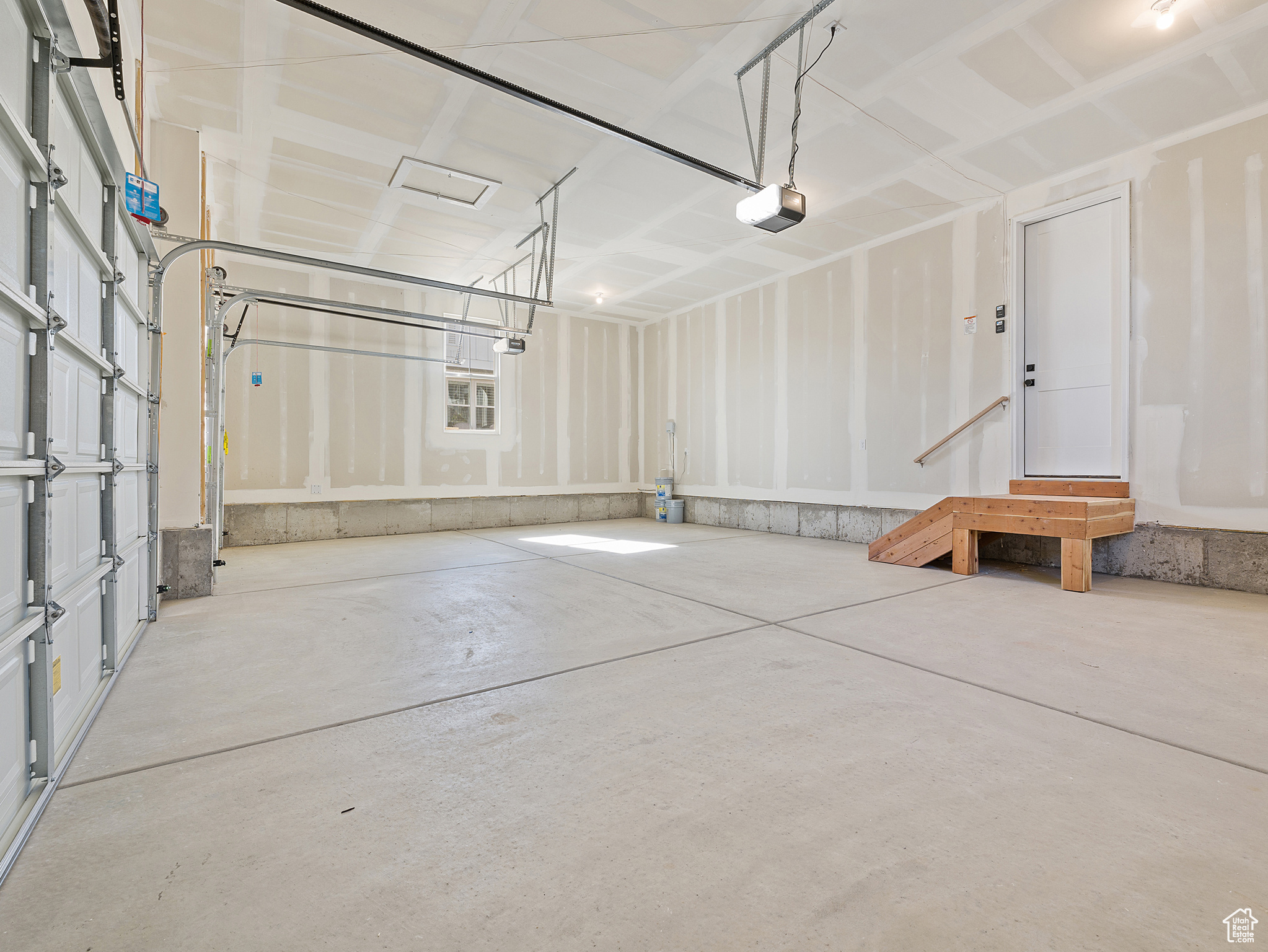 HOLMES HOMES - Residential