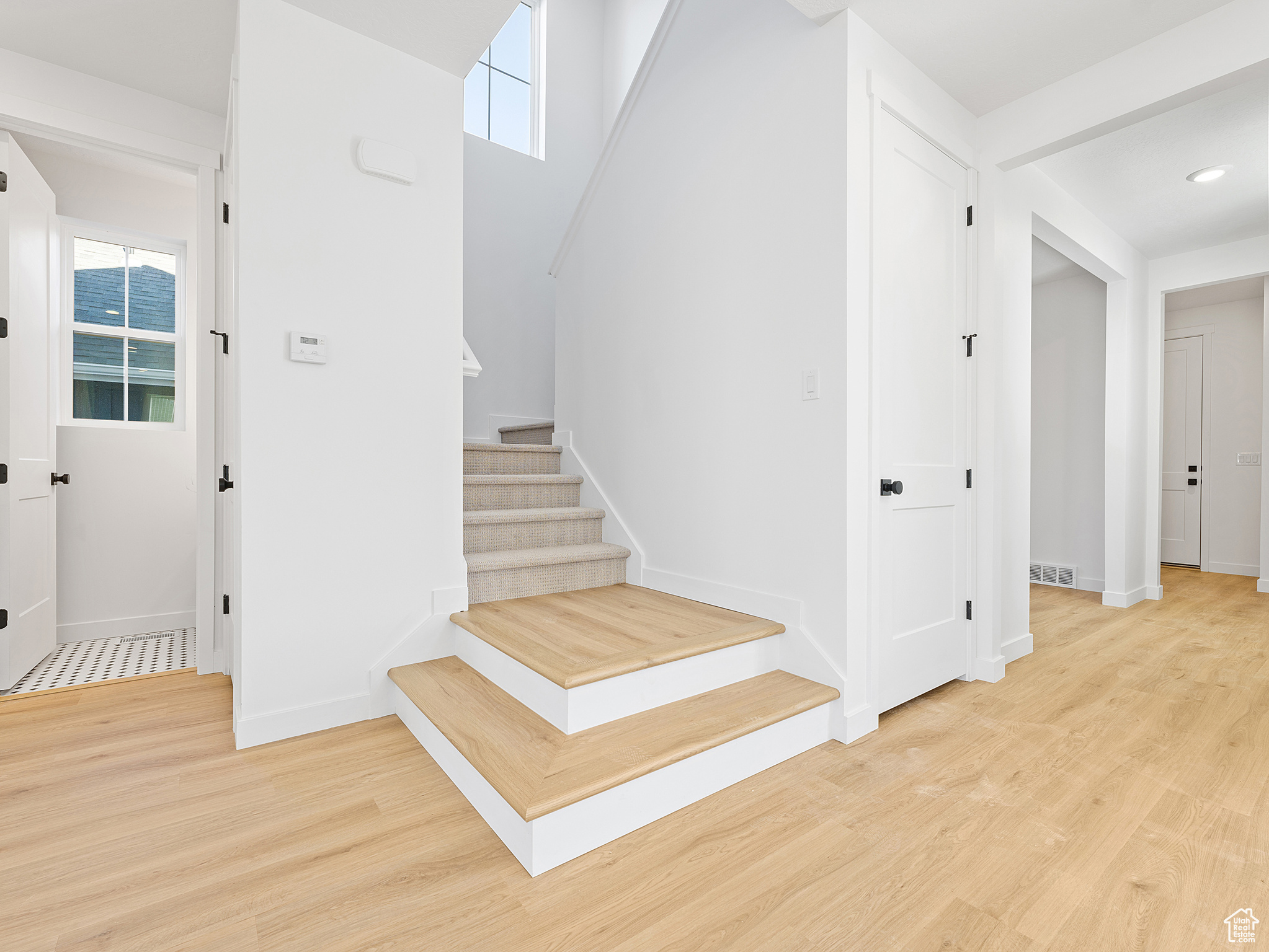 HOLMES HOMES - Residential