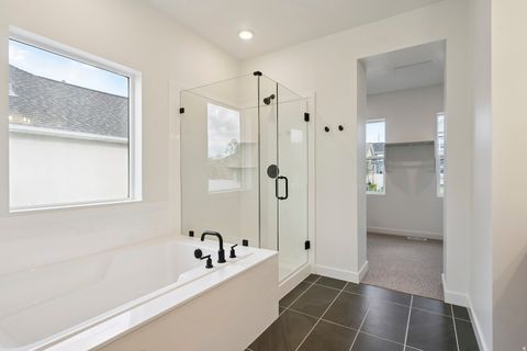 Tiny photo for 1061 W MAHOGANY ST, Saratoga Springs, UT 84045 (MLS # 2121902)