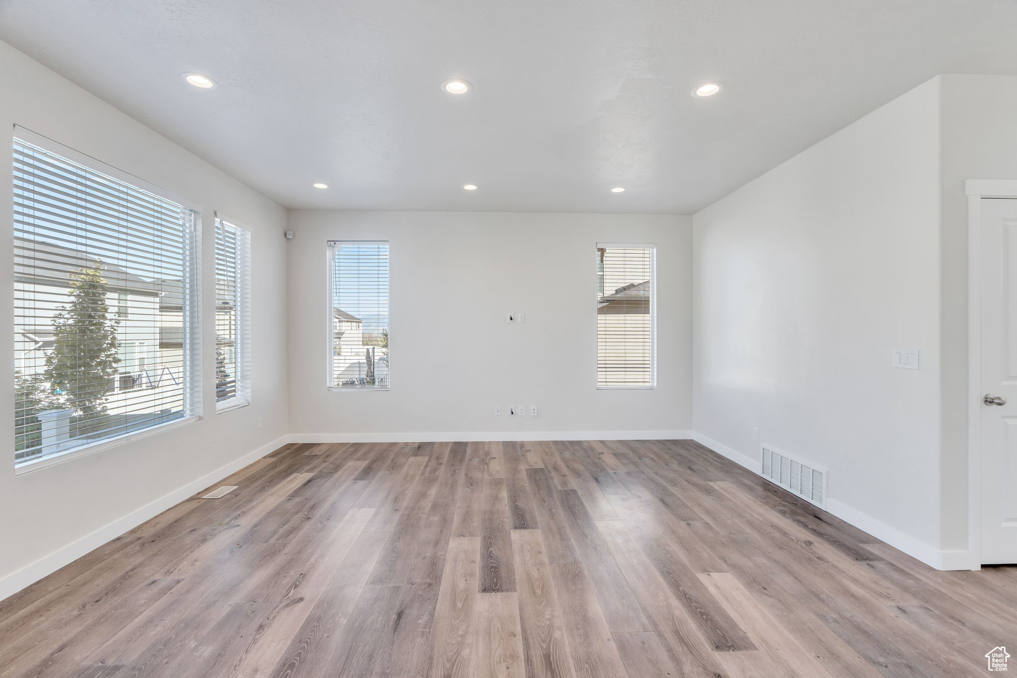 MEADOW CREEK RIDGE - Residential