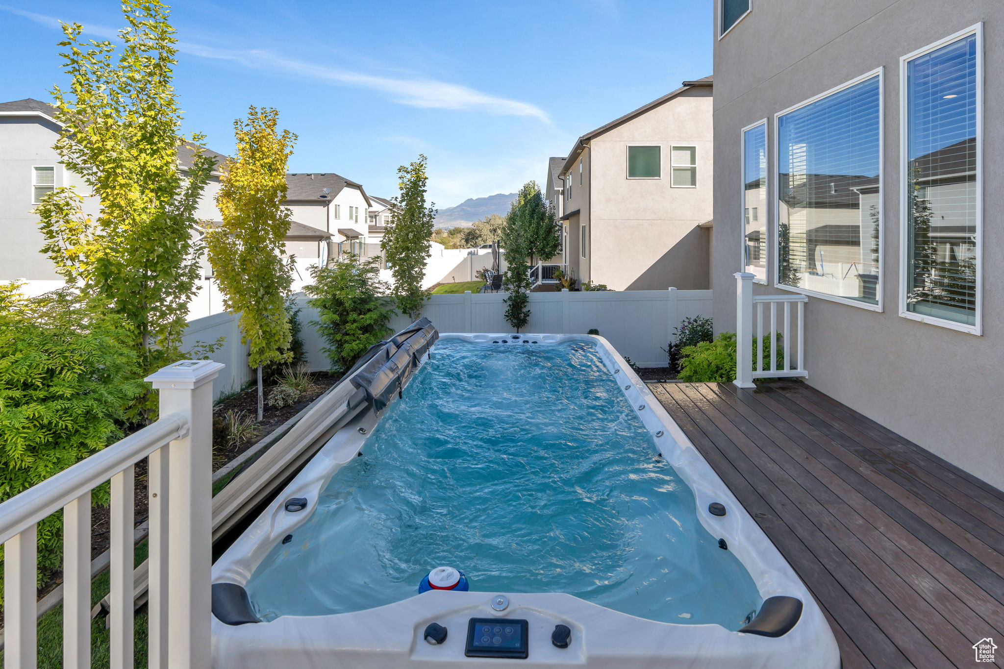 MEADOW CREEK RIDGE - Residential