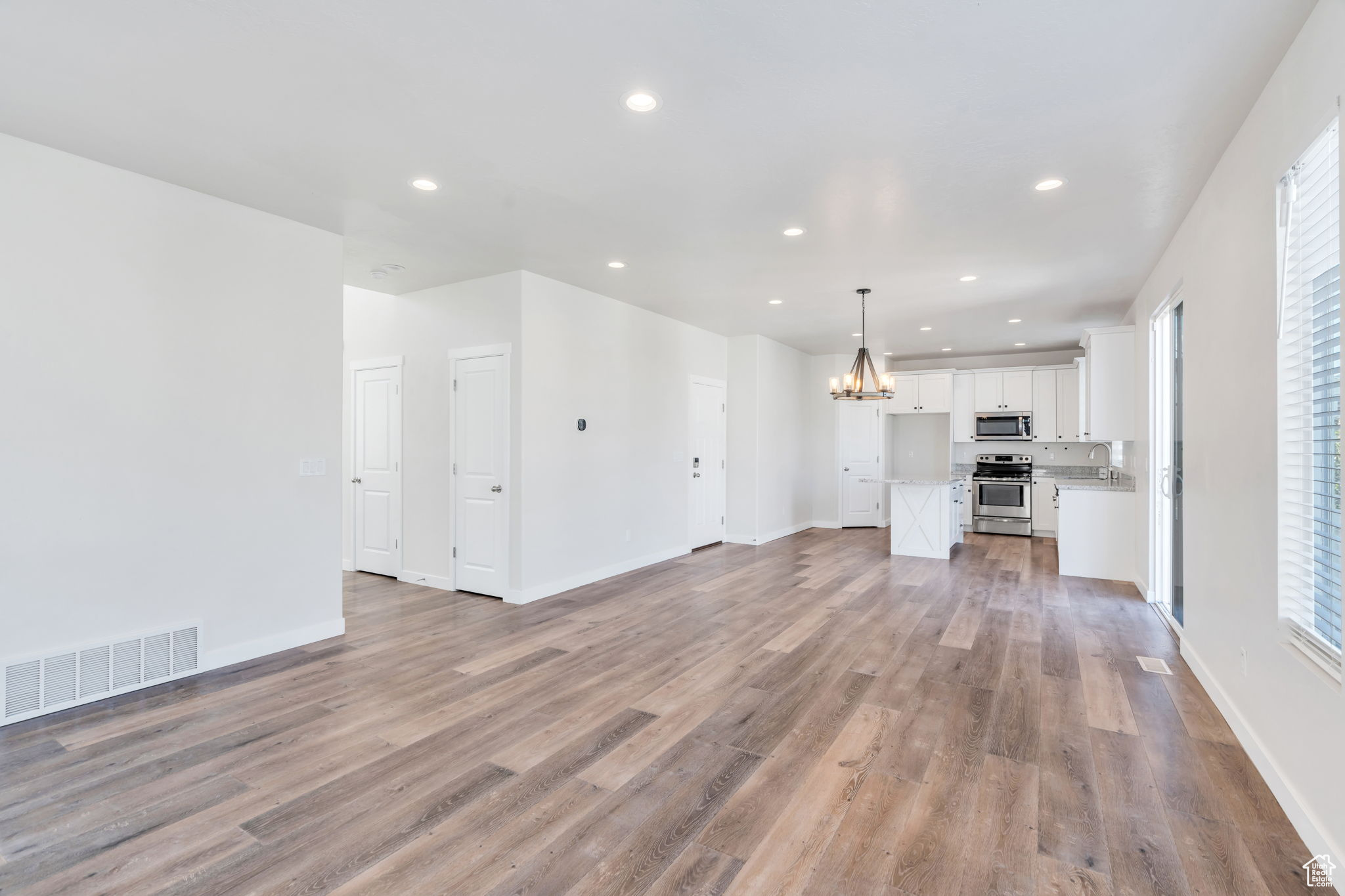 MEADOW CREEK RIDGE - Residential