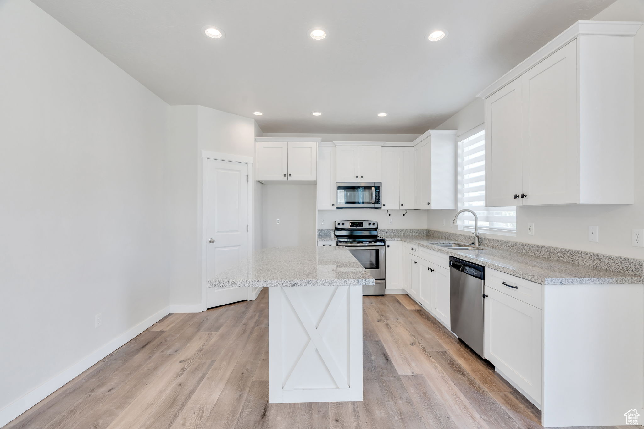 MEADOW CREEK RIDGE - Residential