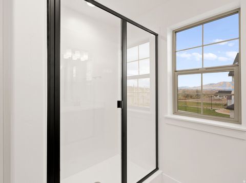 Tiny photo for 416 E LUNA CIR #63, Salem, UT 84653 (MLS # 2121533)