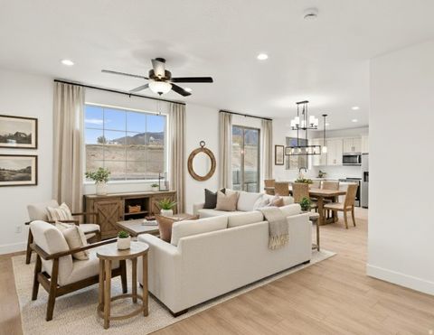 Tiny photo for 416 E LUNA CIR #63, Salem, UT 84653 (MLS # 2121533)