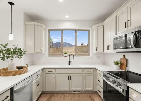 Tiny photo for 416 E LUNA CIR #63, Salem, UT 84653 (MLS # 2121533)