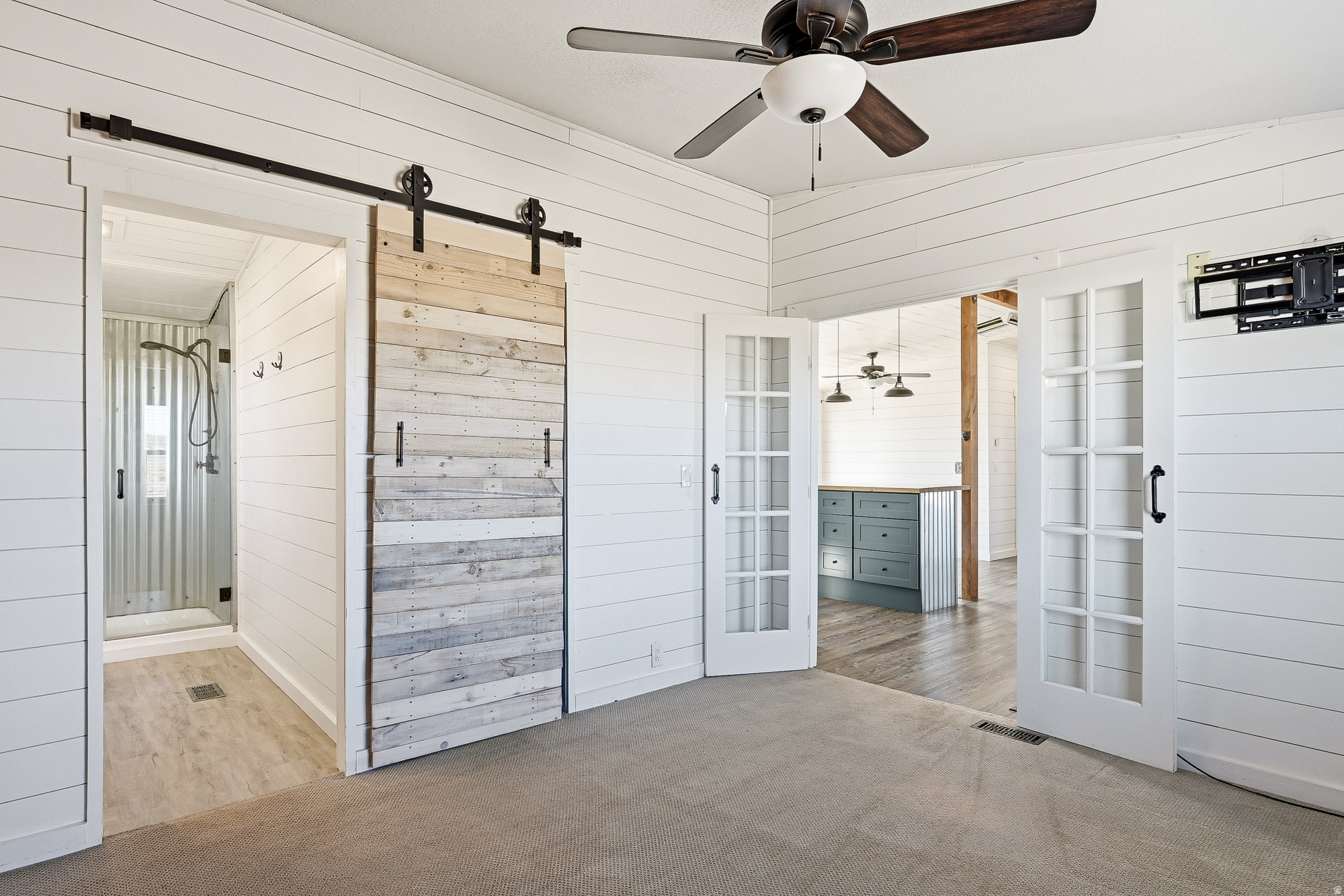 CEDAR VALLEY ACRES - Residential