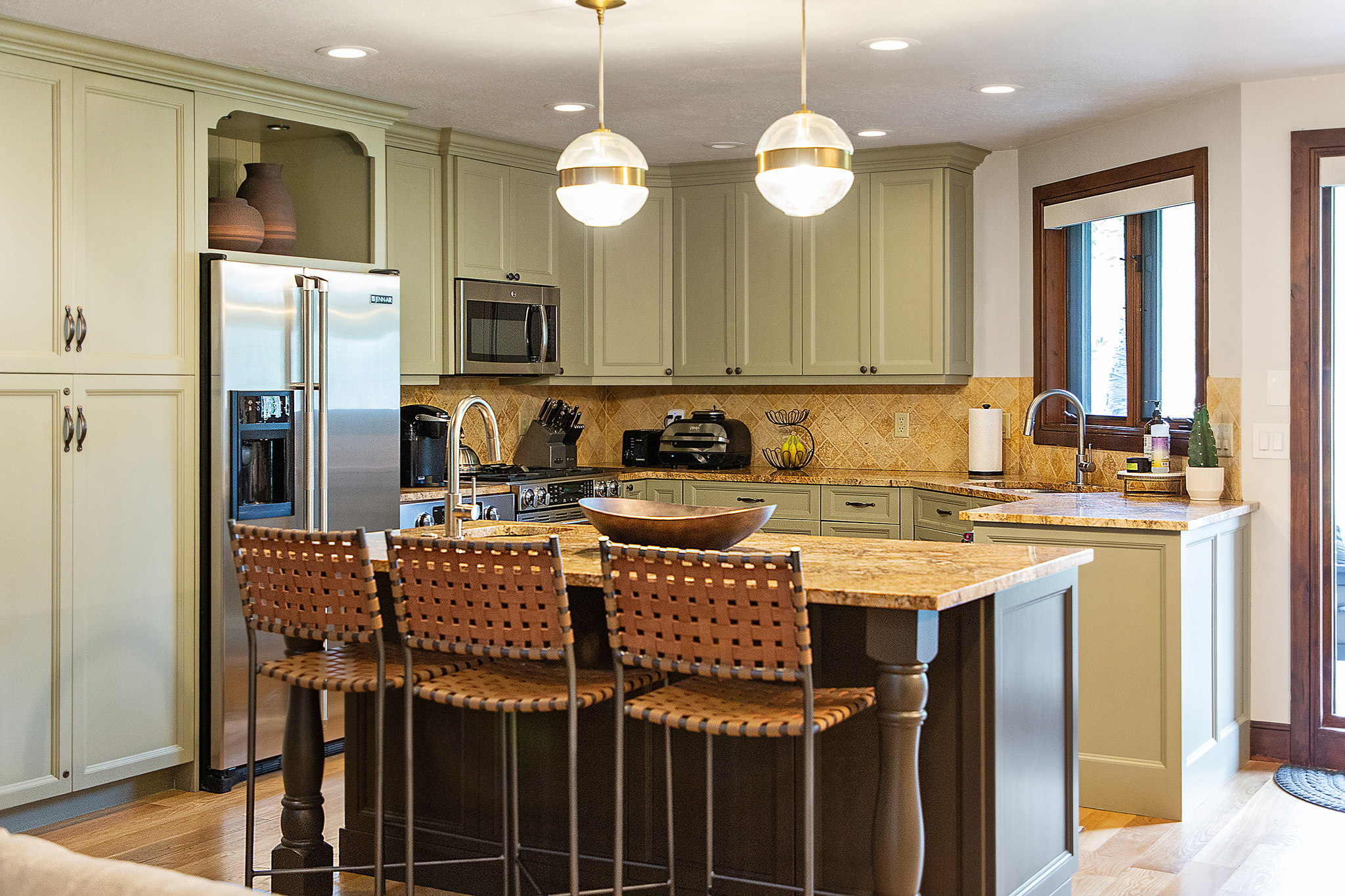 FAWNGROVE CONDOMINIUM - Residential Lease