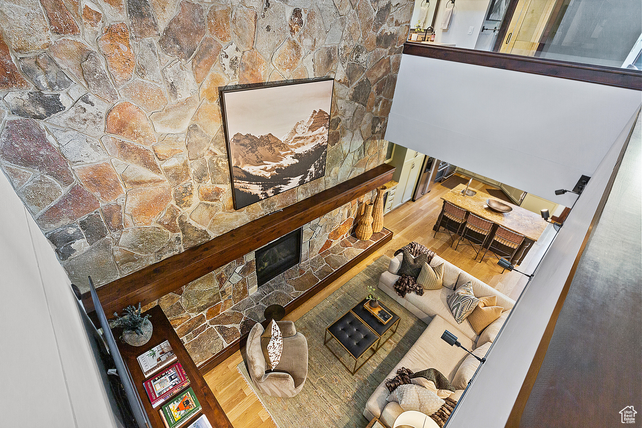 FAWNGROVE CONDOMINIUM - Residential Lease