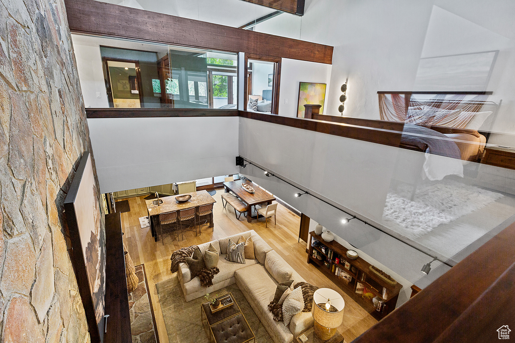 FAWNGROVE CONDOMINIUM - Residential Lease
