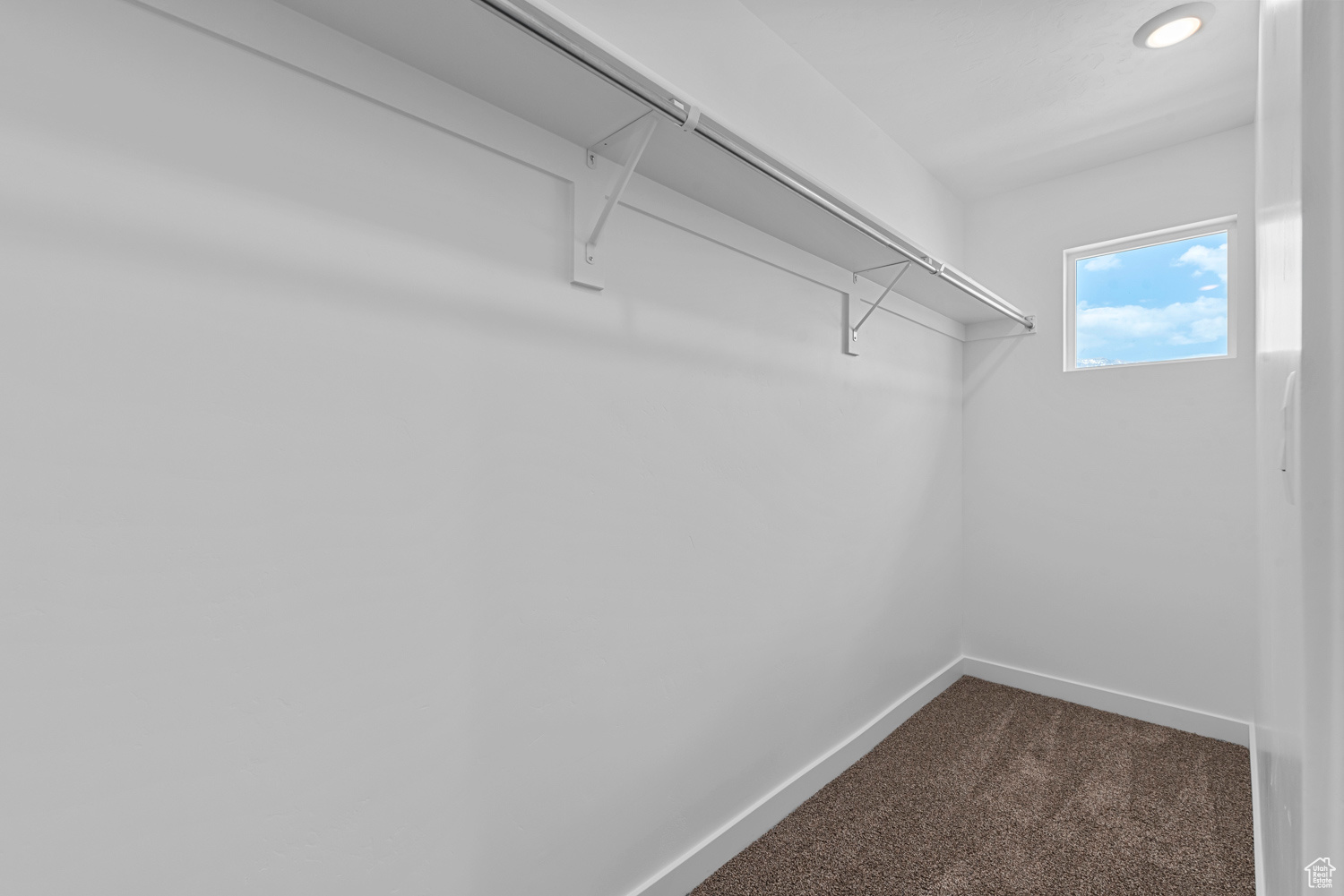 EDGEWATER - Residential