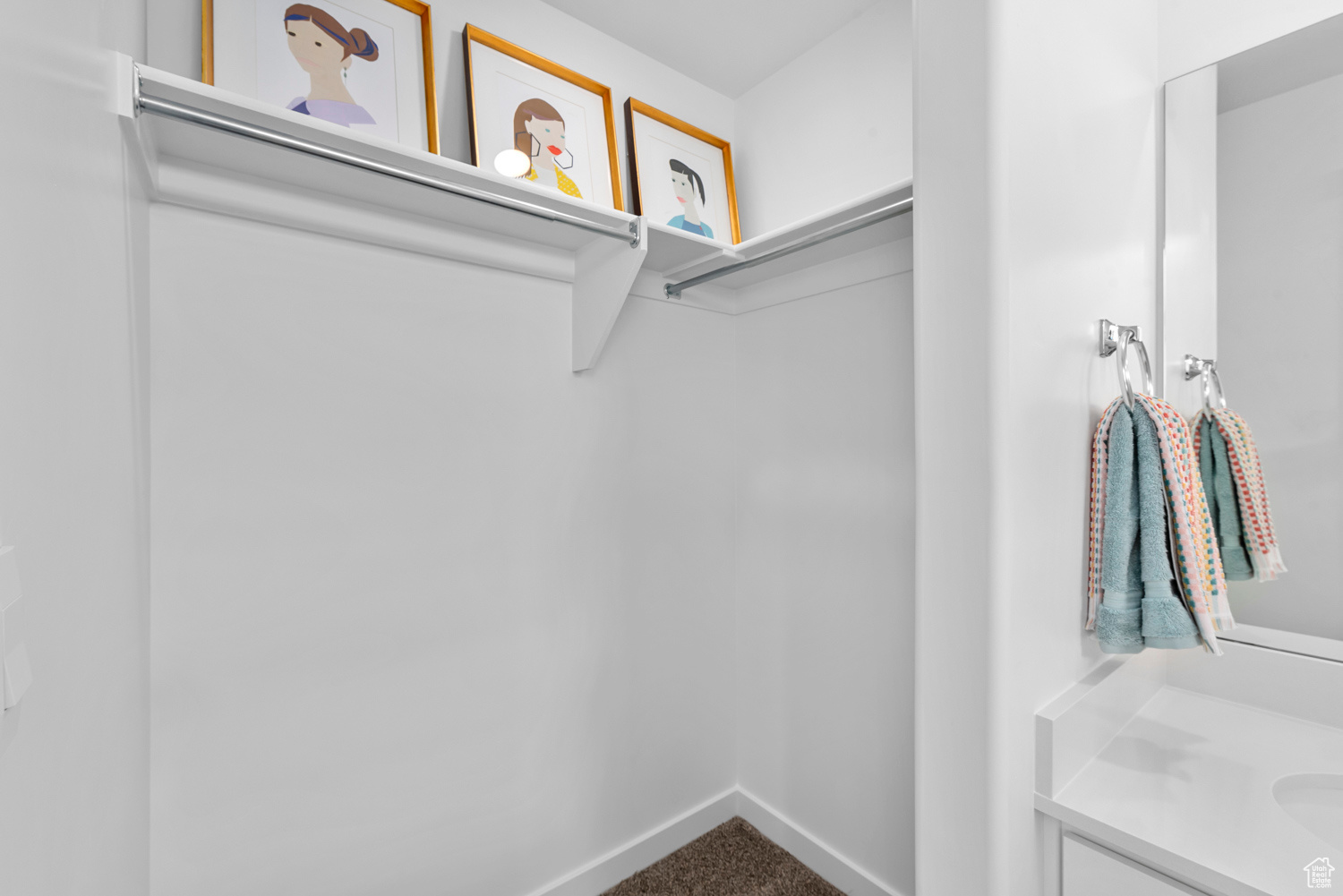 EDGEWATER - Residential