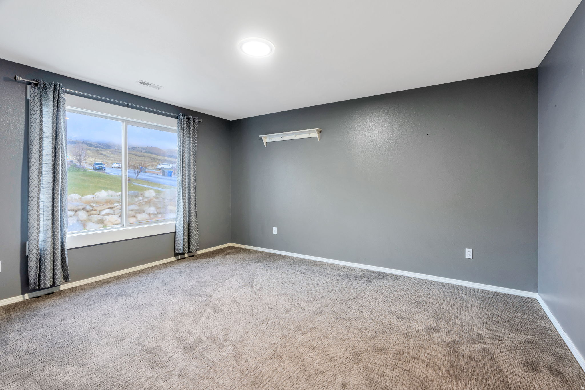 THE VILLAGE OF HAWKS - Residential