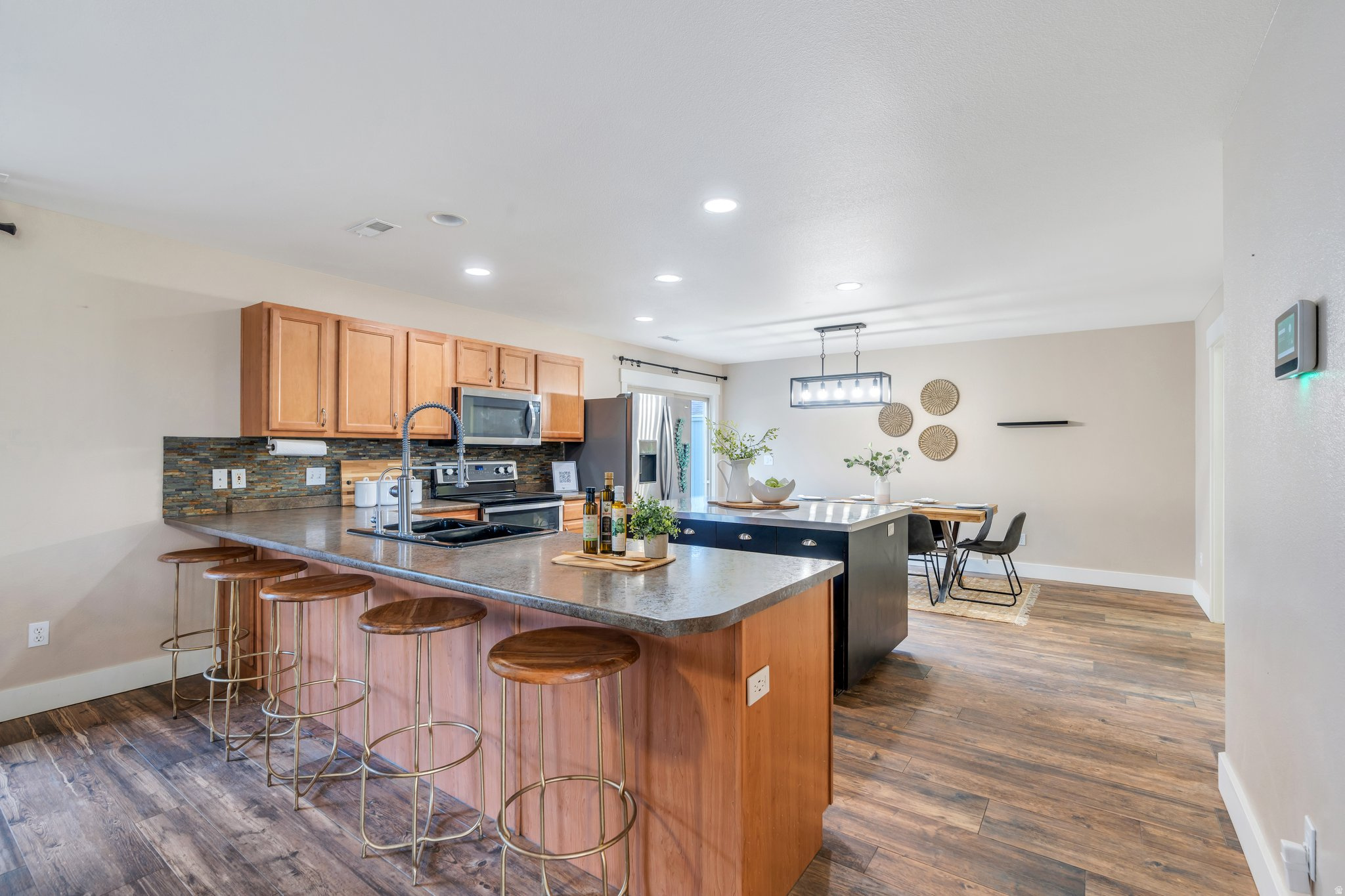 THE VILLAGE OF HAWKS - Residential