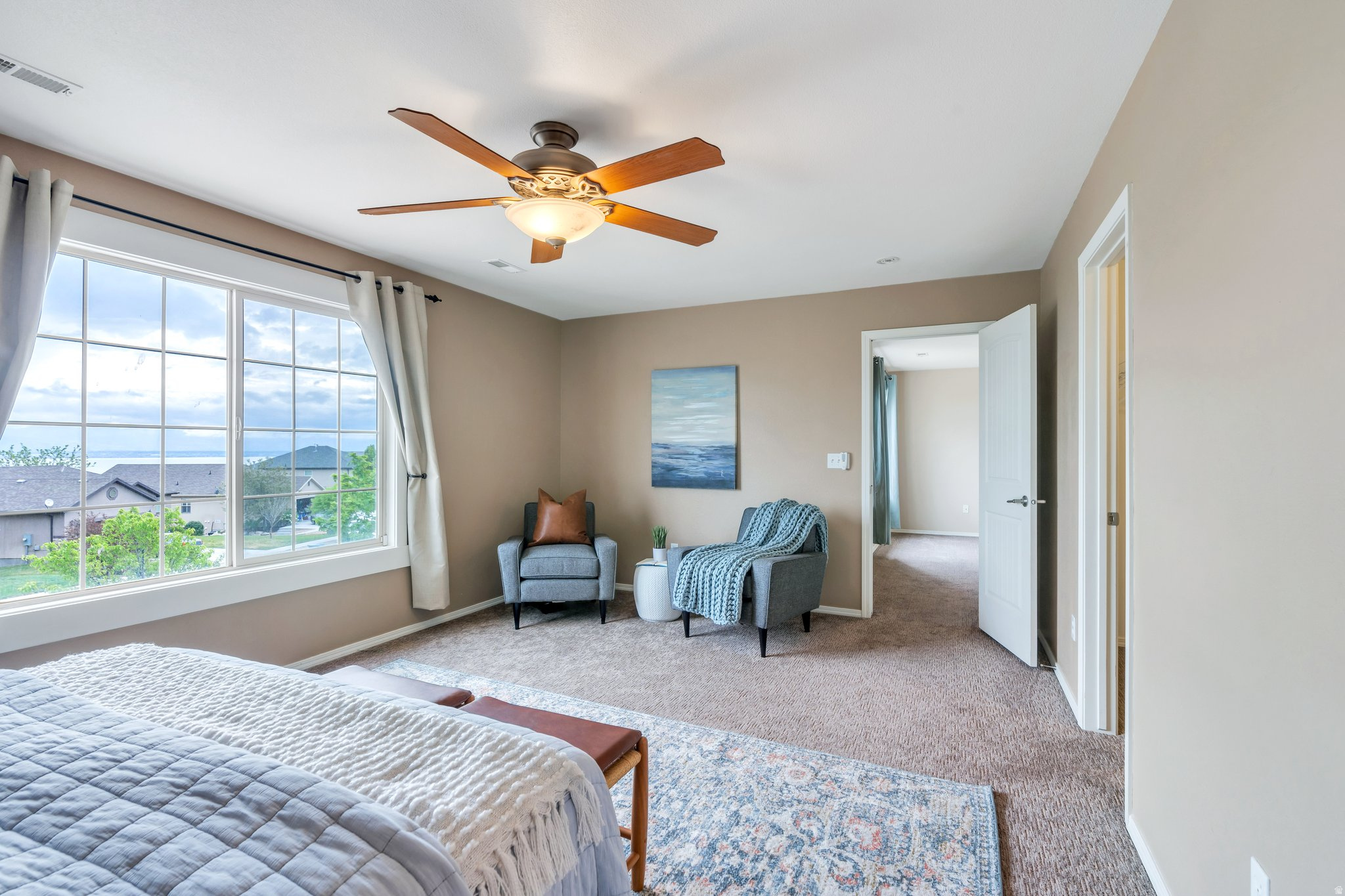 THE VILLAGE OF HAWKS - Residential