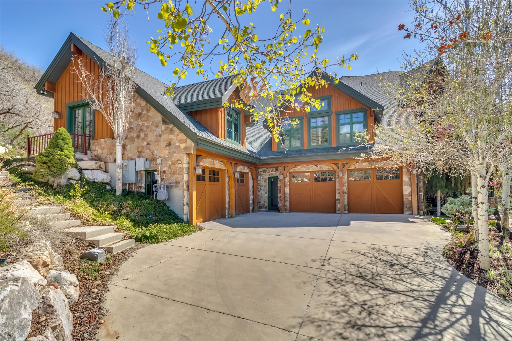 EAGLEWOOD COVE - Residential
