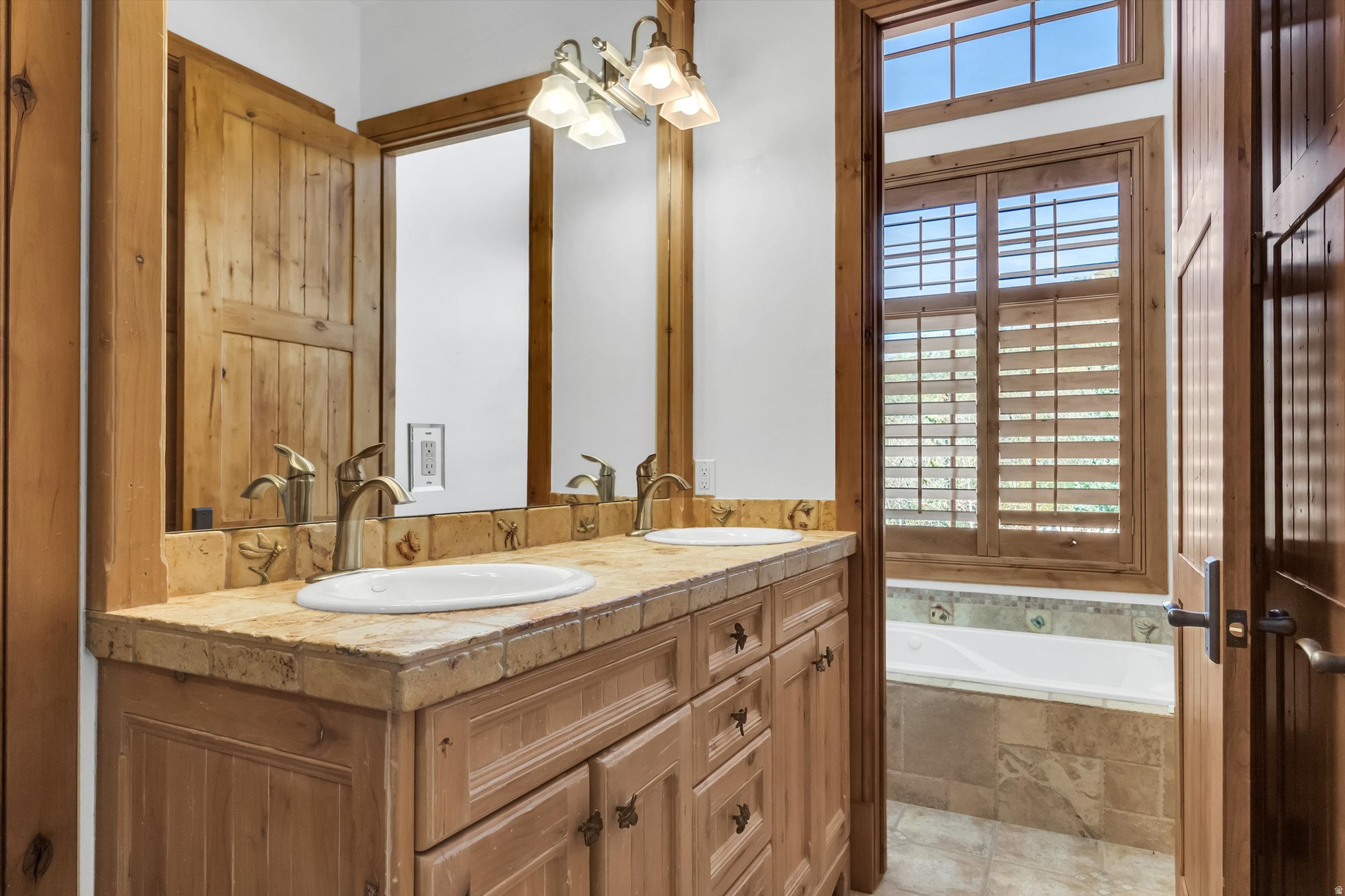 EAGLEWOOD COVE - Residential