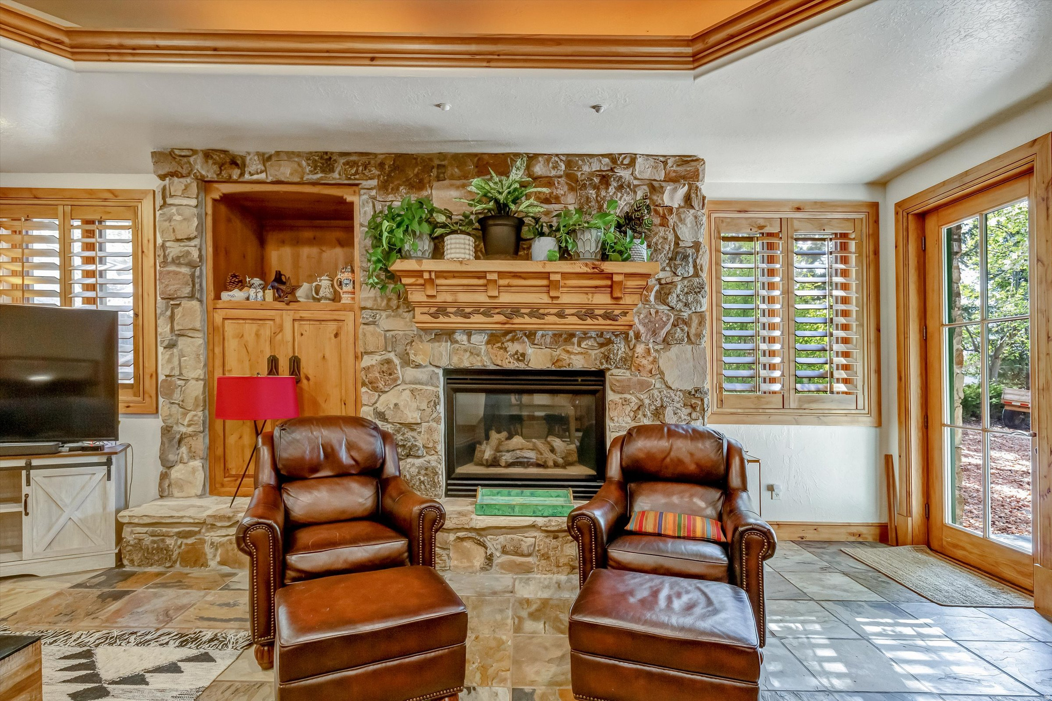 EAGLEWOOD COVE - Residential