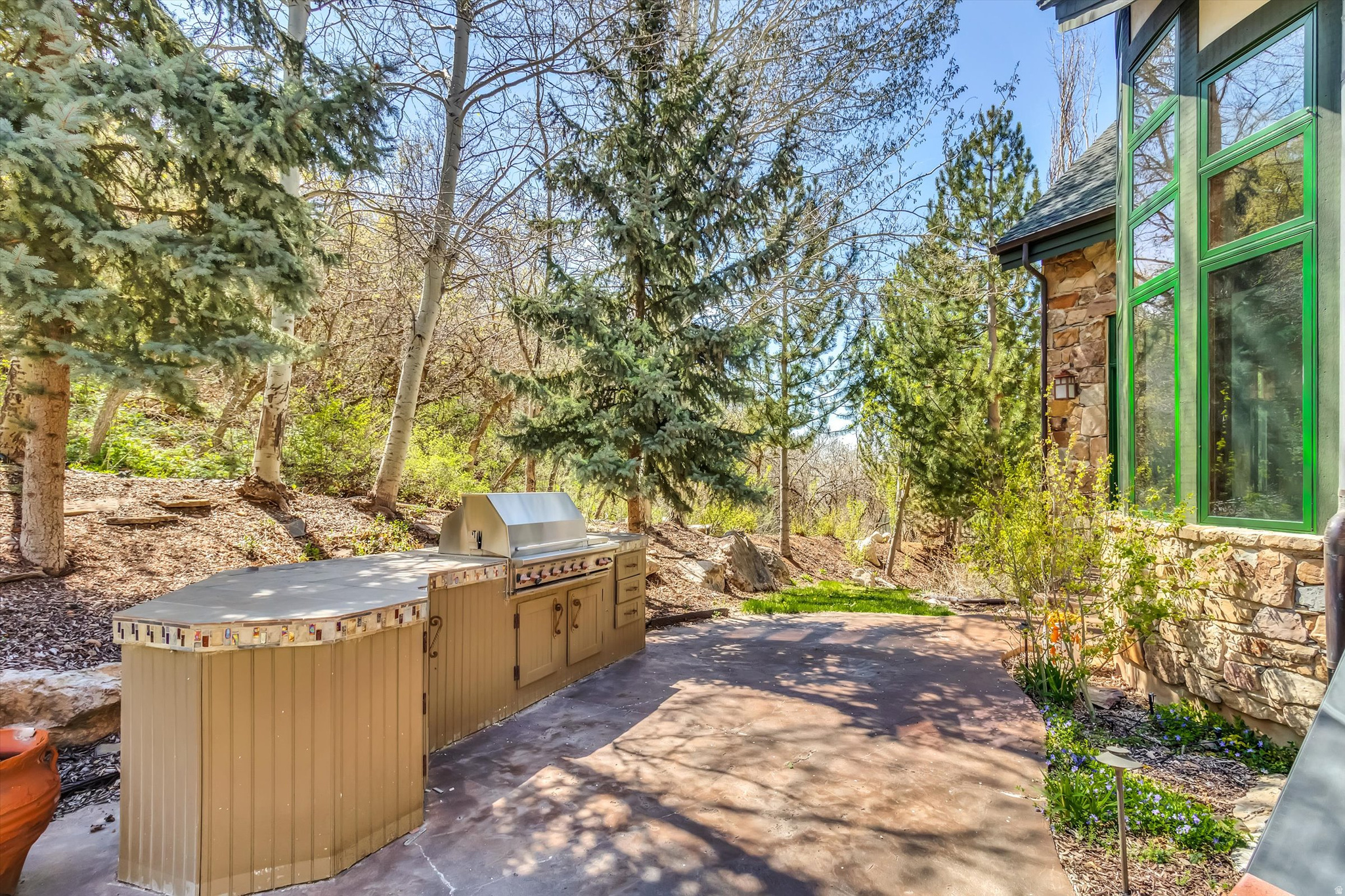 EAGLEWOOD COVE - Residential