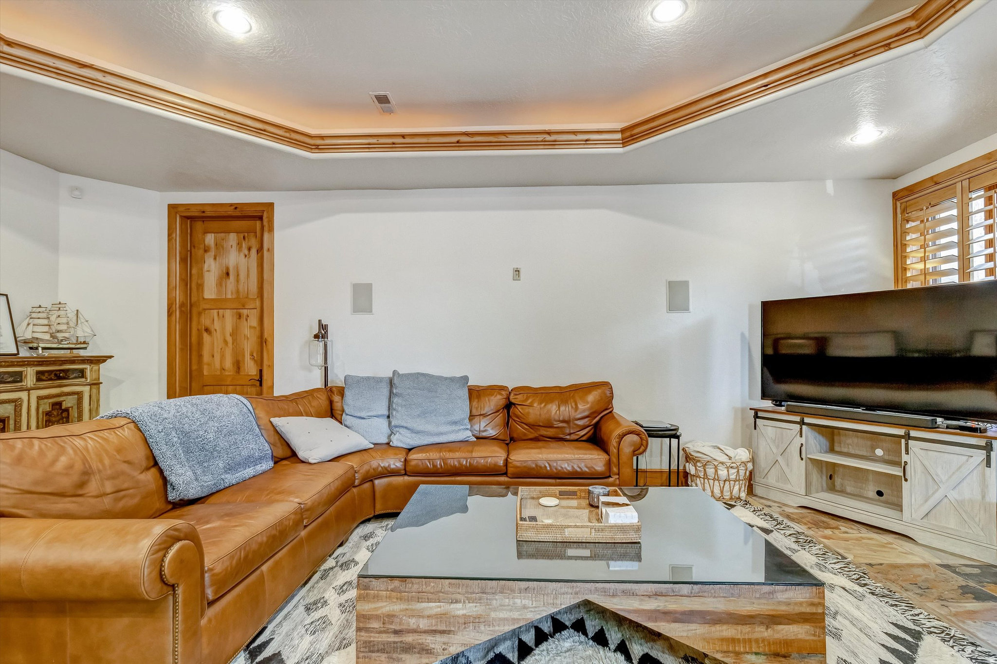 EAGLEWOOD COVE - Residential