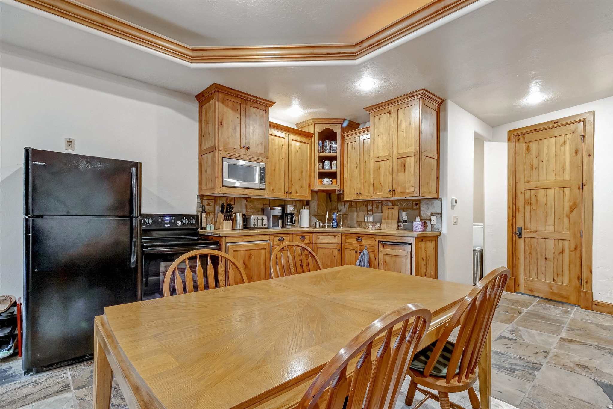 EAGLEWOOD COVE - Residential