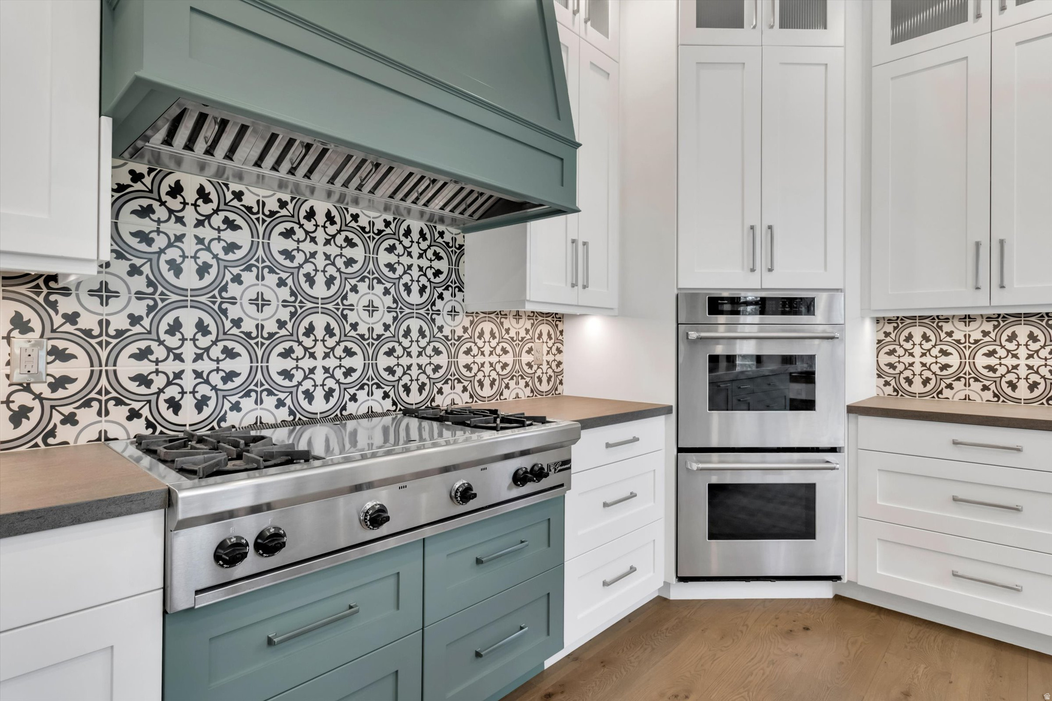 EAGLEWOOD COVE - Residential