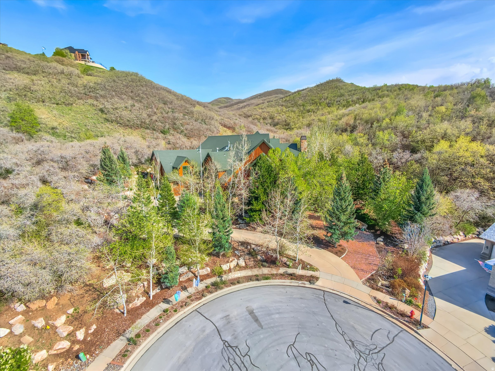 EAGLEWOOD COVE - Residential