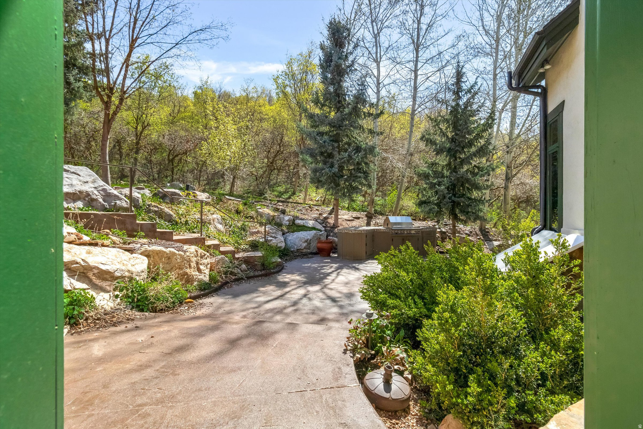 EAGLEWOOD COVE - Residential
