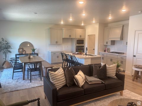 Tiny photo for 74 S LUNAR WAY #359, Mapleton, UT 84664 (MLS # 2111954)