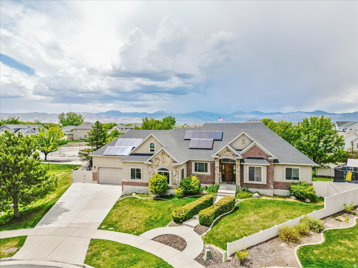 CRYSTAL MEADOWS #2 - Residential