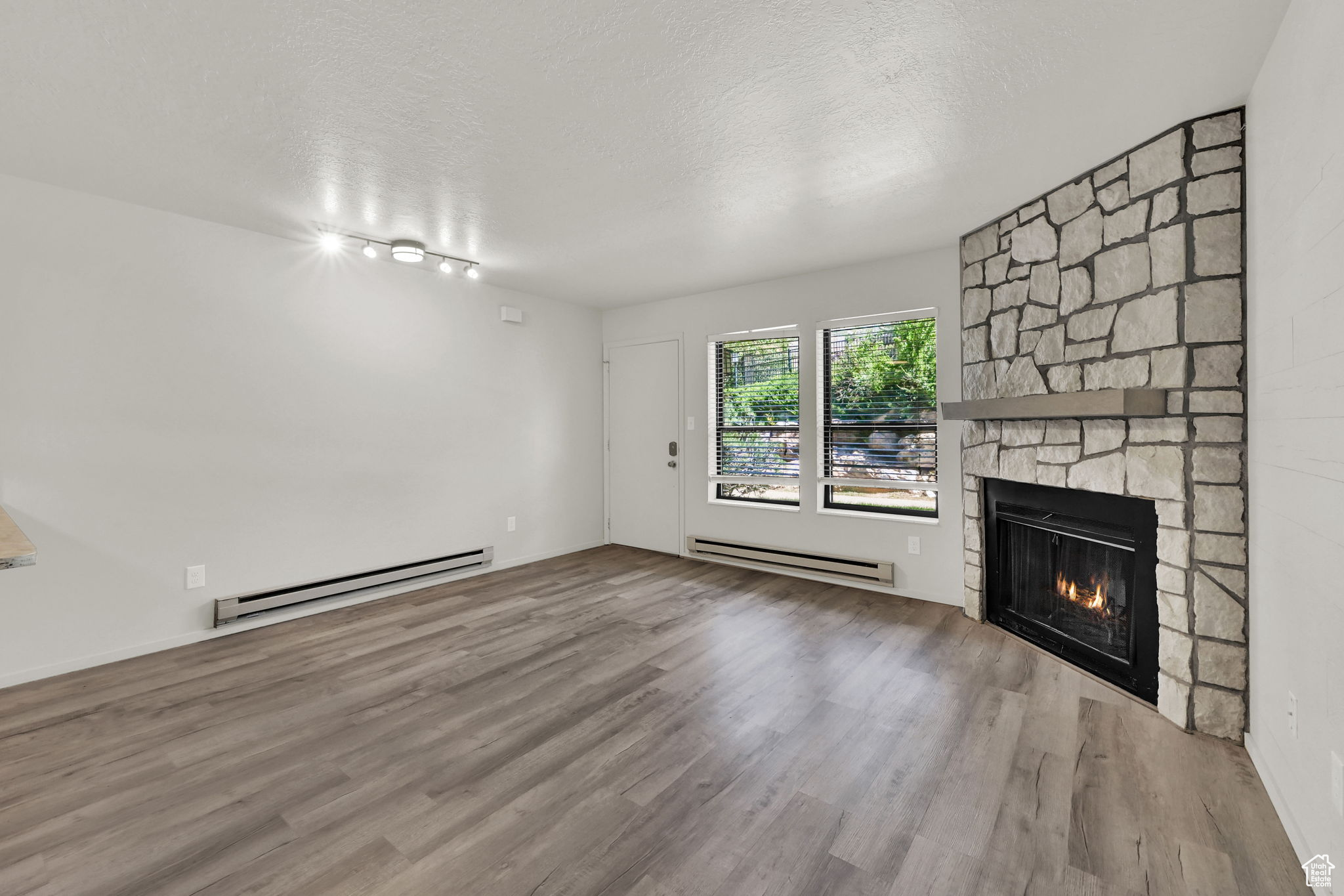 WOLF LODGE CONDOMINIUM - Residential