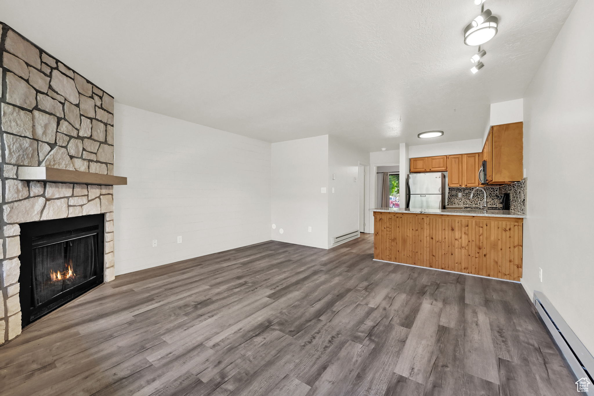 WOLF LODGE CONDOMINIUM - Residential