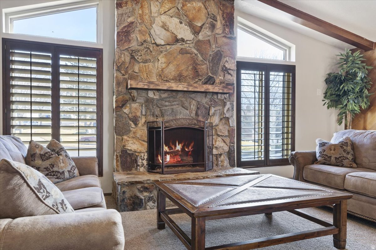 MOUNTAIN SHADOWS - Residential