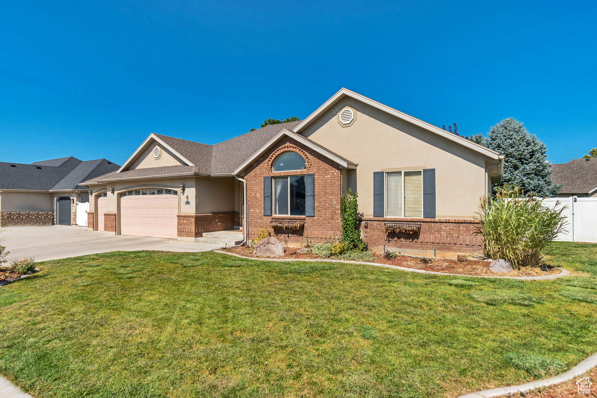 ASPEN MEADOWS - Residential
