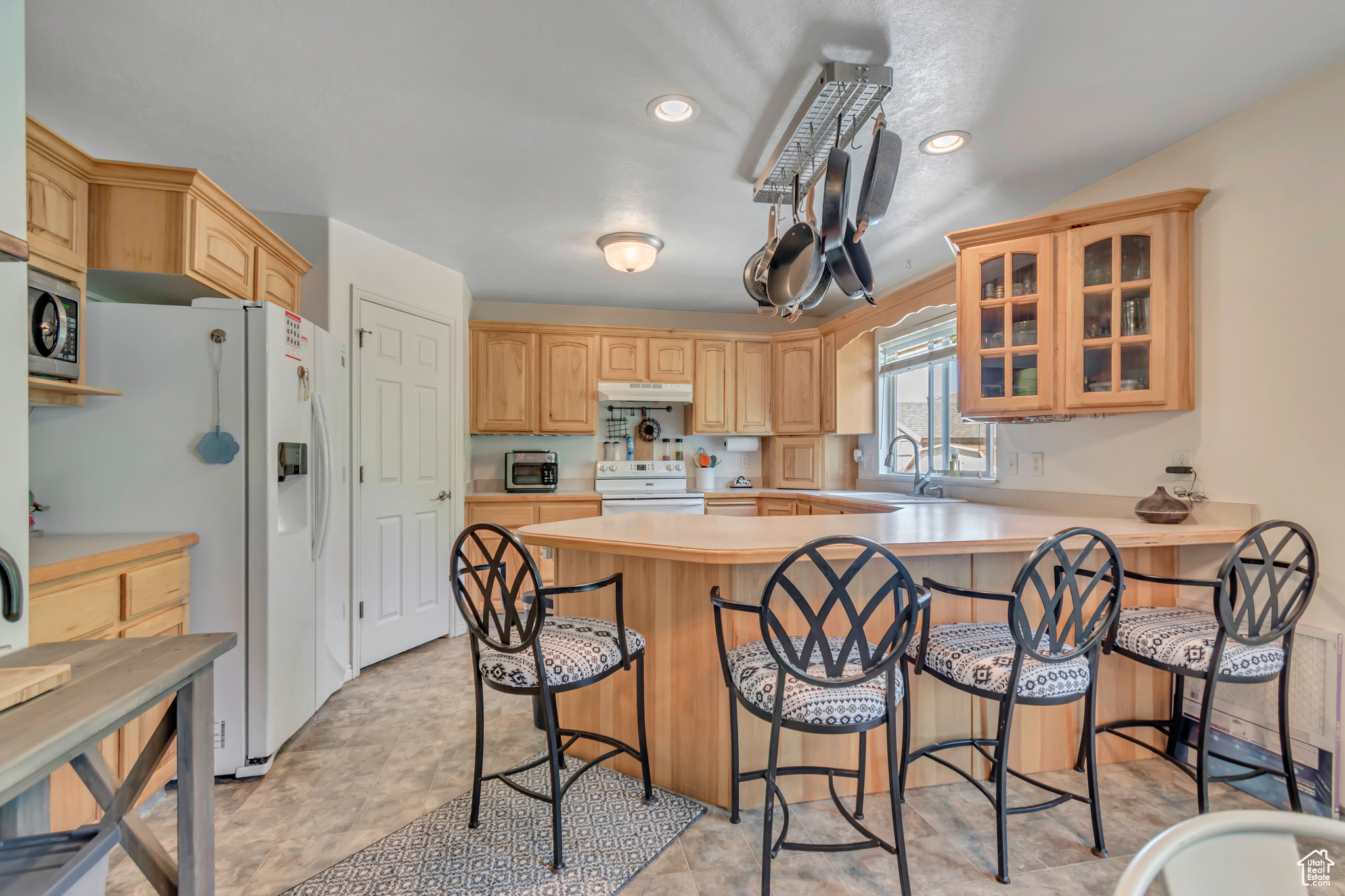 ASPEN MEADOWS - Residential