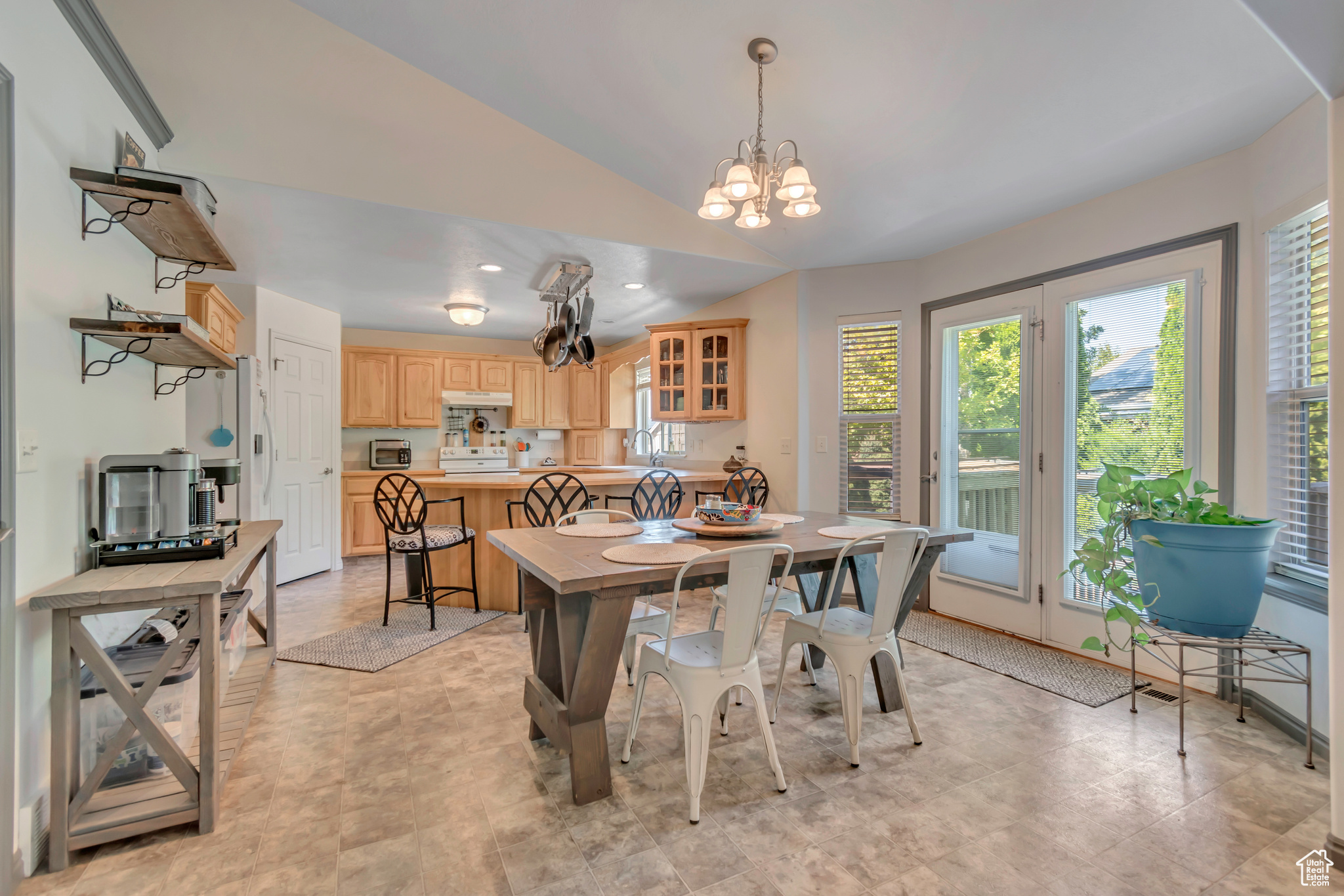 ASPEN MEADOWS - Residential